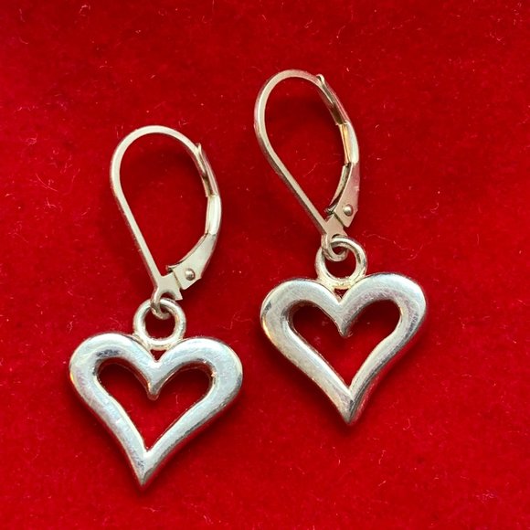 .925 Sterling JCM Signature Heart Earrings. Very cute Valentine Day Earrings. - Picture 1 of 3